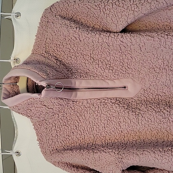 Teddy Zip Sweater - Picture 3 of 7